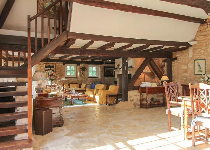 Charmante Maison Avec Piscine Fleurac