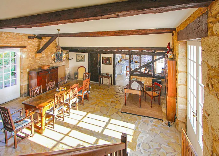 Charmante Maison Avec Piscine *